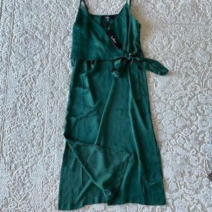 Lulus Emerald Green Midi Wrap Dress NWT